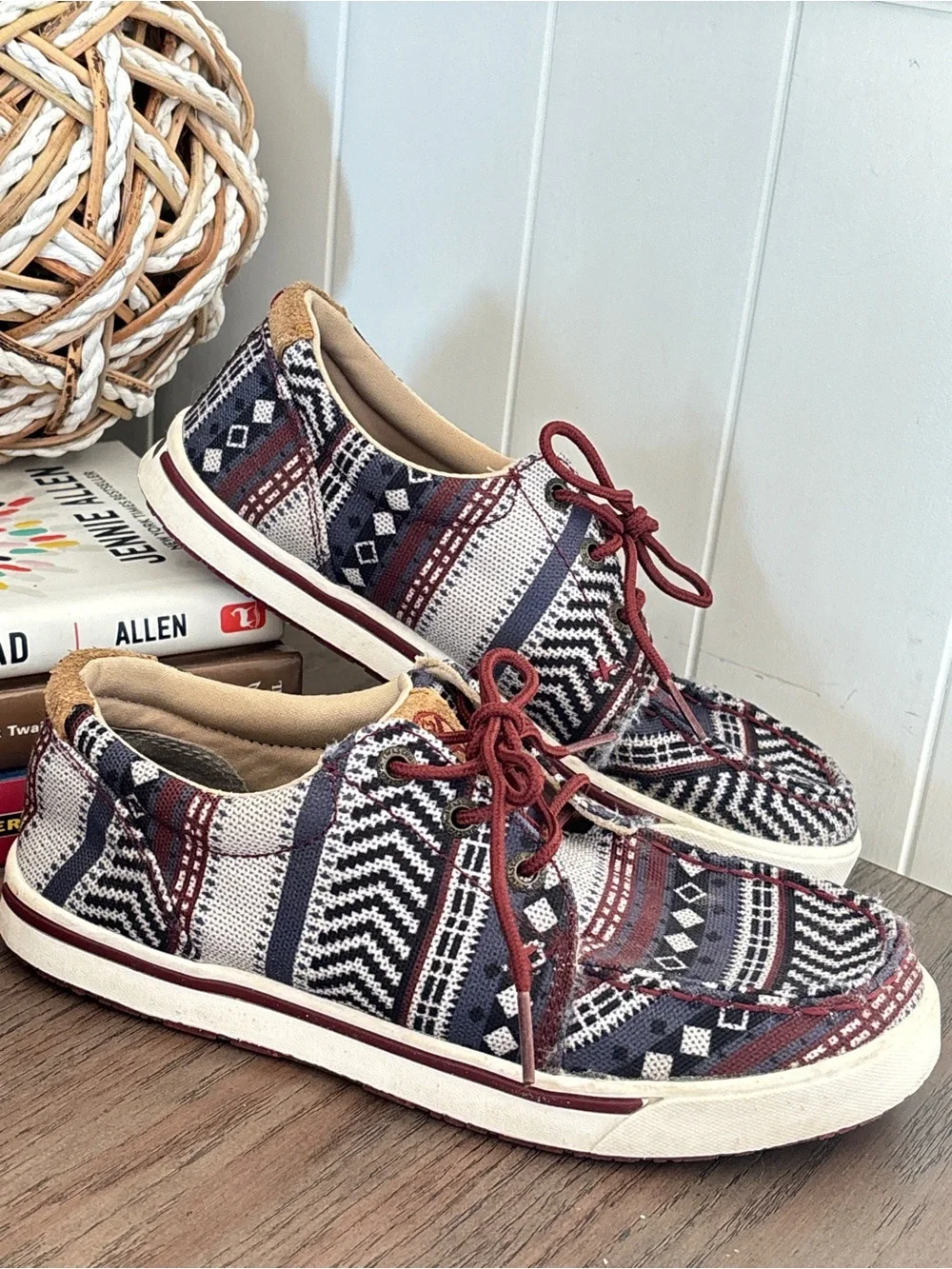 Twisted X Youth Casual Patterned Lace-Up Boat Shoes Size 3M Southwest Tribal